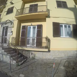 https://casa-mire.hotelitalianriviera.com